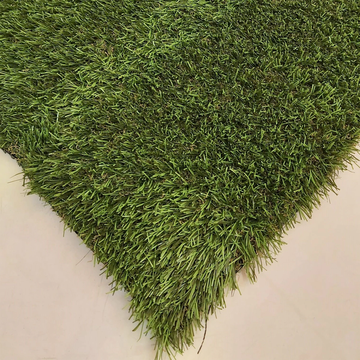 producto-grass-artificial-de-32-mm-2-m-x-5-m-2-1.webp producto-grass-artificial-de-32-mm-2-m-x-5-m-2-1.webp