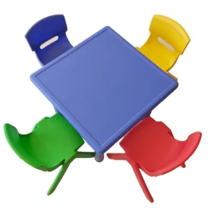 producto-set-de-mesa-cuadrada-plus-4-sillas-1-1.webp